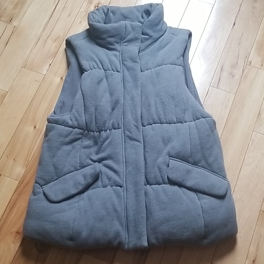 Gap gray vest EUC XL